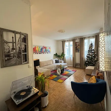 Near Castle Of Versailles Cozy Room With Breakfast And Parking-3